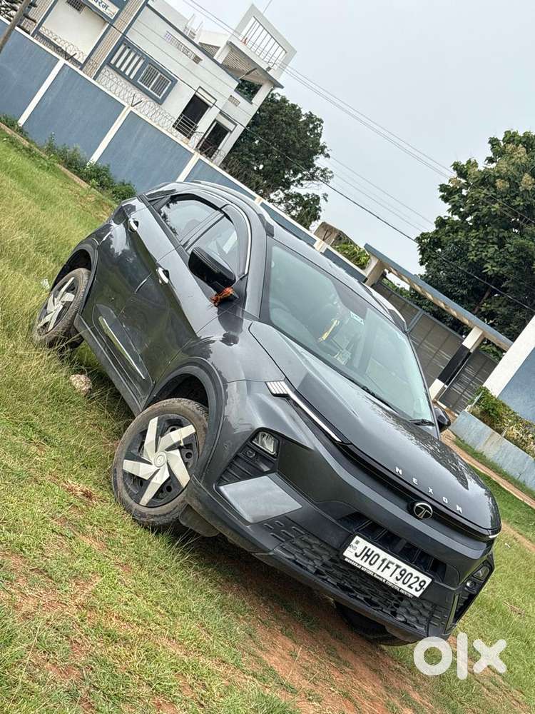 Tata Nexon Smart Plus1.2 Revotron Petrol 5 Mt, 2024, Petrol