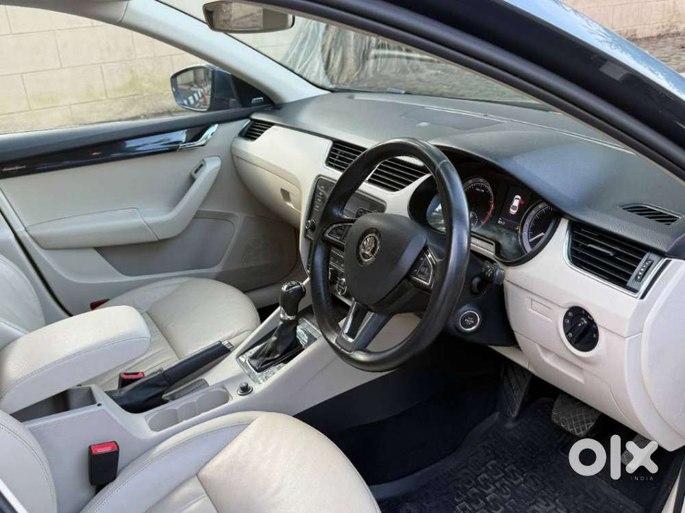 Skoda Octavia 1.8 Tsi At L K, 2018, Petrol