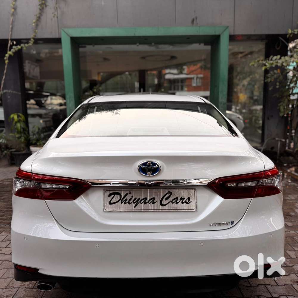 Toyota Camry Hybrid, 2022, Petrol