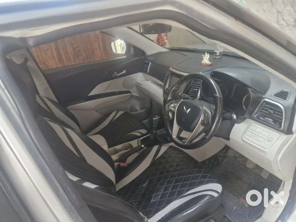 Xuv 300 W8
