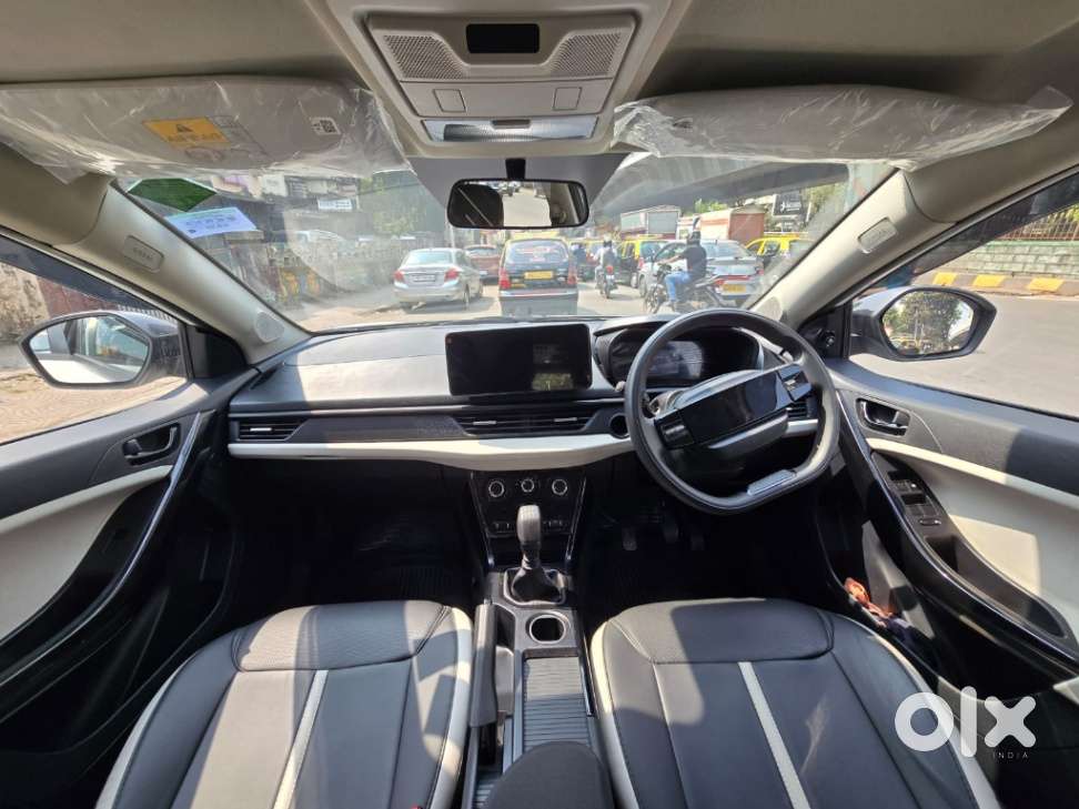 Tata Nexon Pure 1.2 Revotron Petrol 6 Mt, 2025, Cng & Hybrids