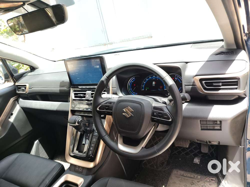 Maruti Suzuki Invicto, 2024, Petrol