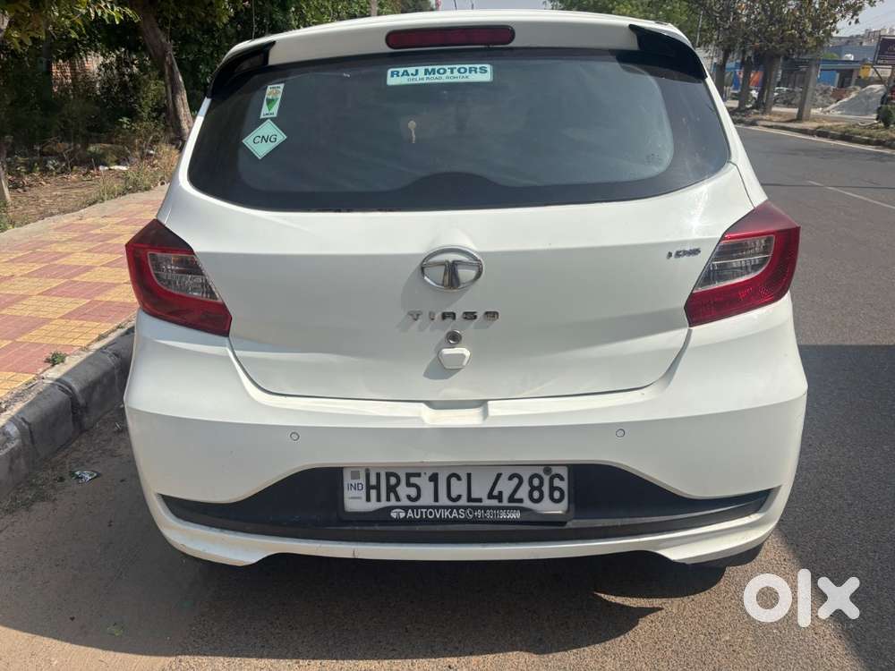 Tata Tiago Company Cng 2023 Xt 4 Month Company Warranty Left