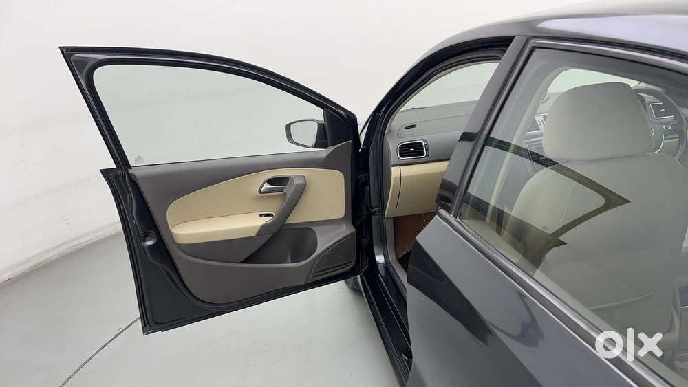 Volkswagen Vento 2010-2013 Petrol Highline, 2015, Petrol