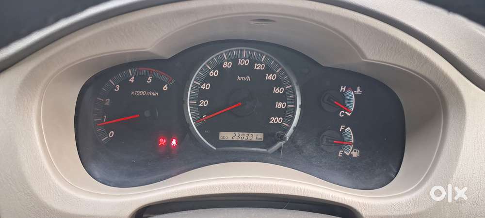 Toyota Innova 2.5 Zx 7 Str Bs-iv, 2014, Diesel