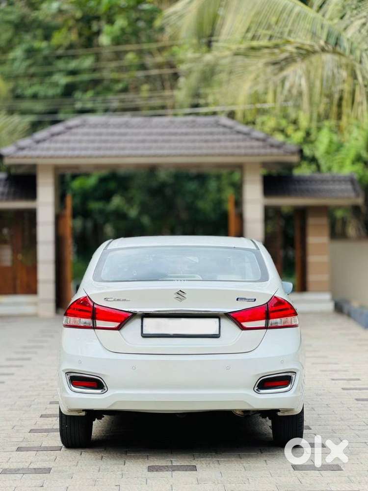 Maruti Suzuki Ciaz Alpha 1.5 At, 2022, Petrol