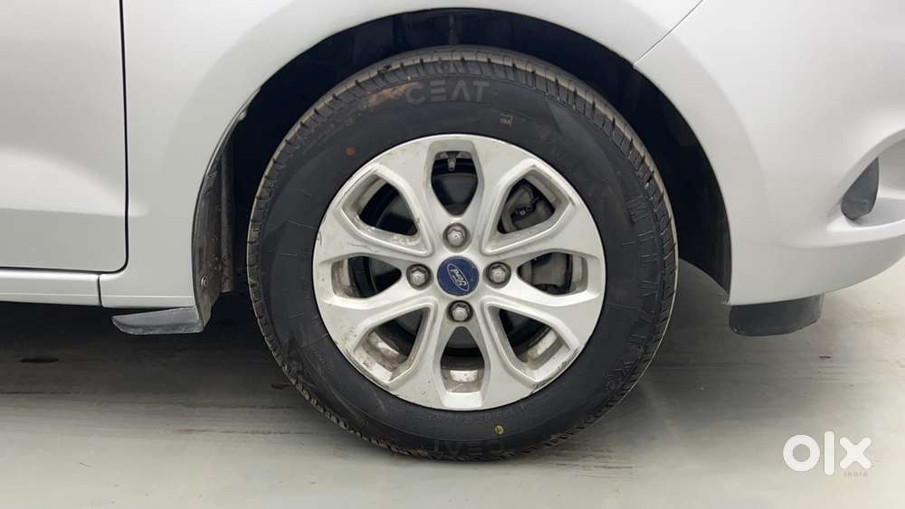 Ford Figo 2012-2015 Petrol Titanium, 2016, Petrol