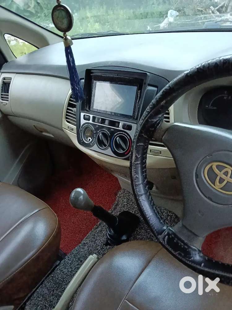 Toyota Innova Diesel 2.5 2011 Last.