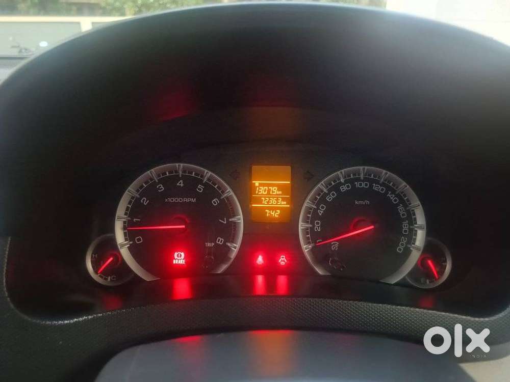 Maruti Suzuki Swift Dzire Vxi Optional, 2017, Petrol