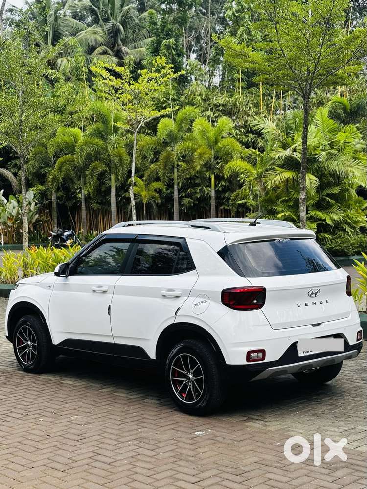 Hyundai Venue S 1.2 Petrol, 2020, Petrol