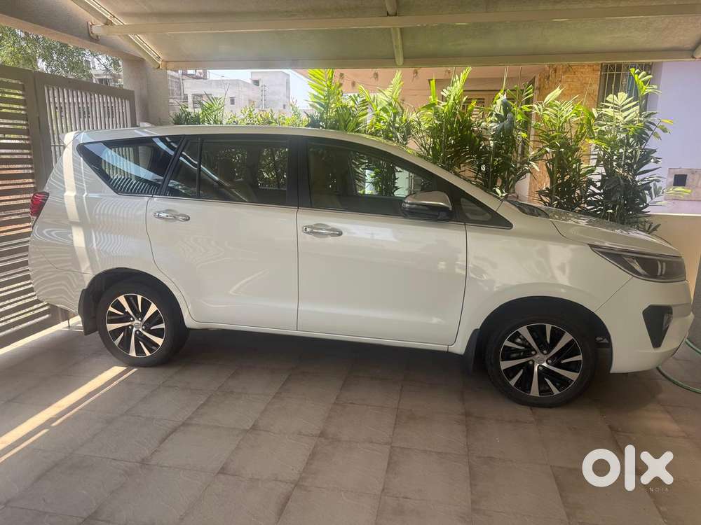 Toyota Innova Crysta Zx 2.4 Diesel 7 Seater, 2022, Diesel