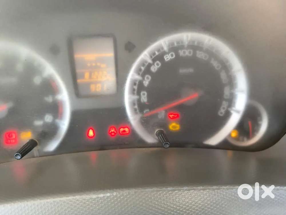 Maruti Suzuki Ertiga Vxi