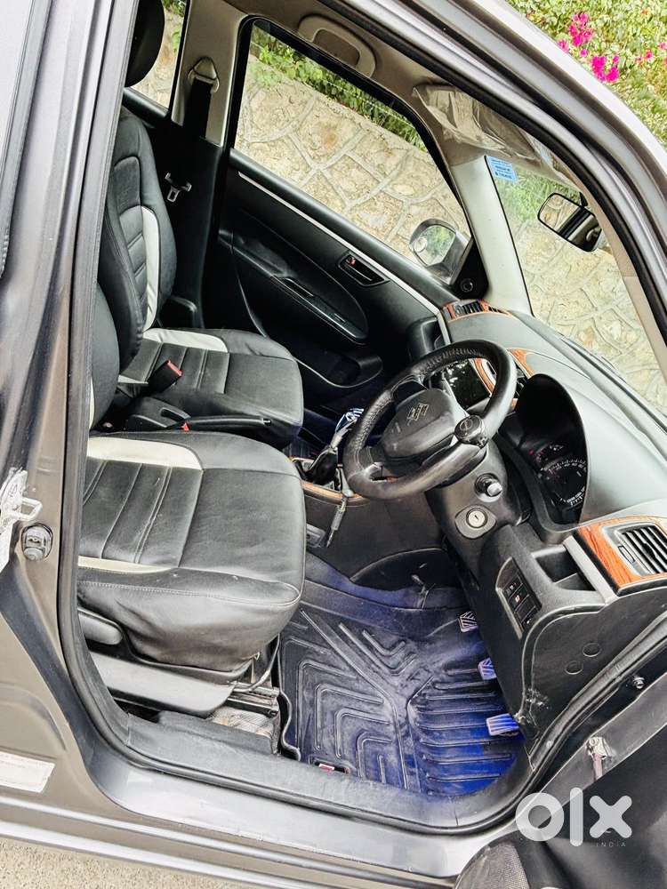 Maruti Suzuki Swift Lxi Optional-o, 2017, Petrol