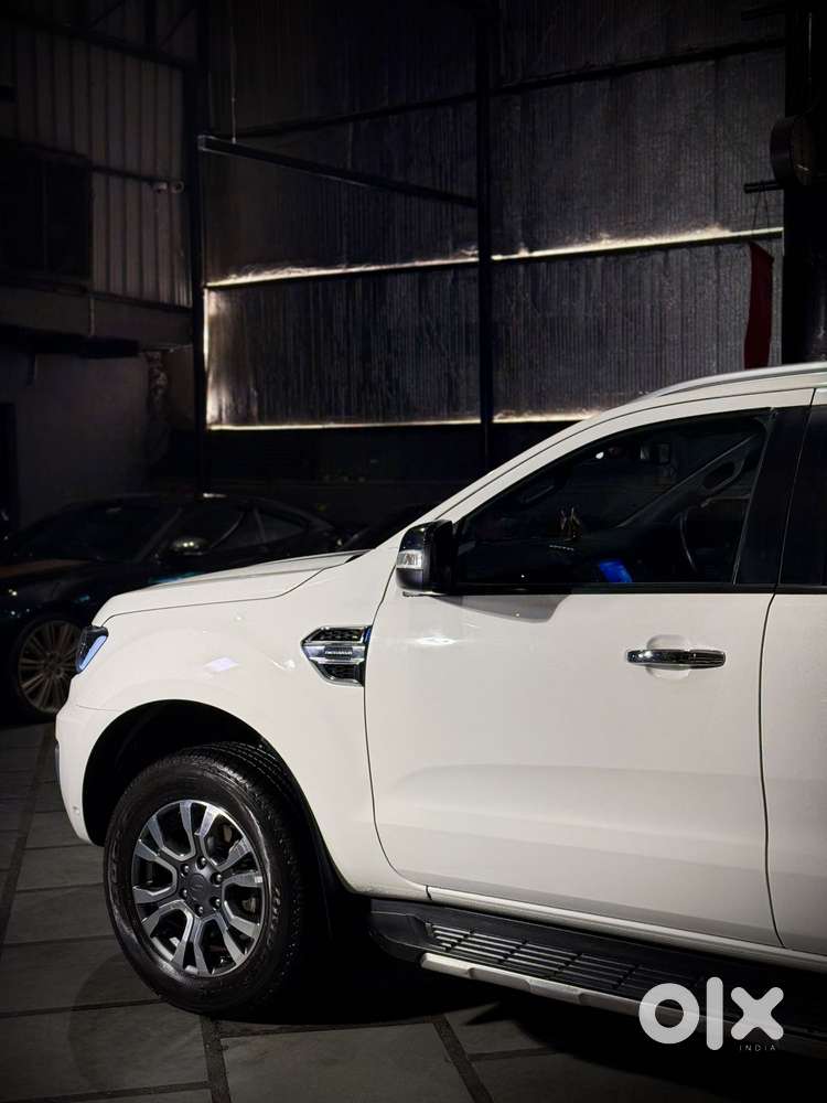 Ford Endeavour Titanium Plus 4x4, 2021, Petrol