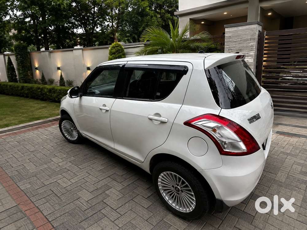 Maruti Suzuki Swift 2012