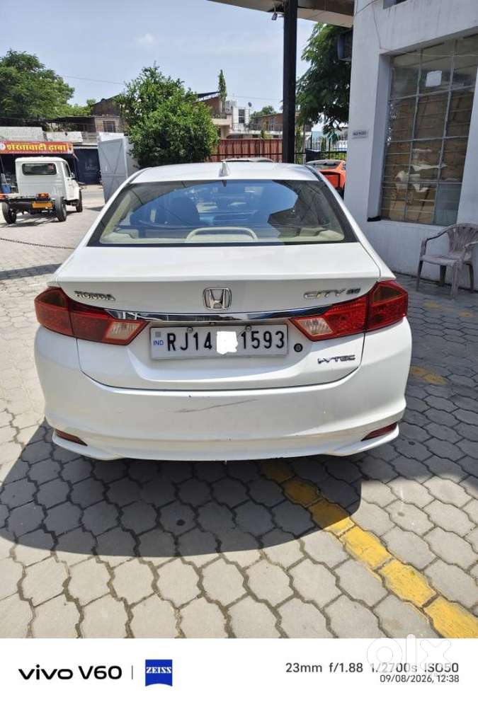 Honda City V Mt, 2015, Petrol