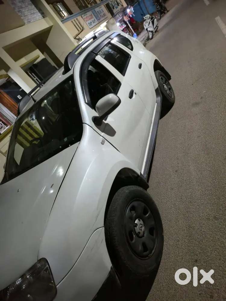 Renult Duster 2nd Owner 2015 Model In Good Condition