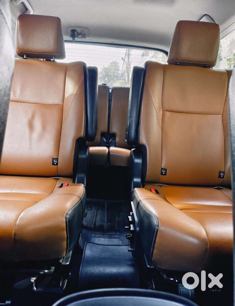 Toyota Innova Crysta 2.8z Automatic, 2019, Diesel