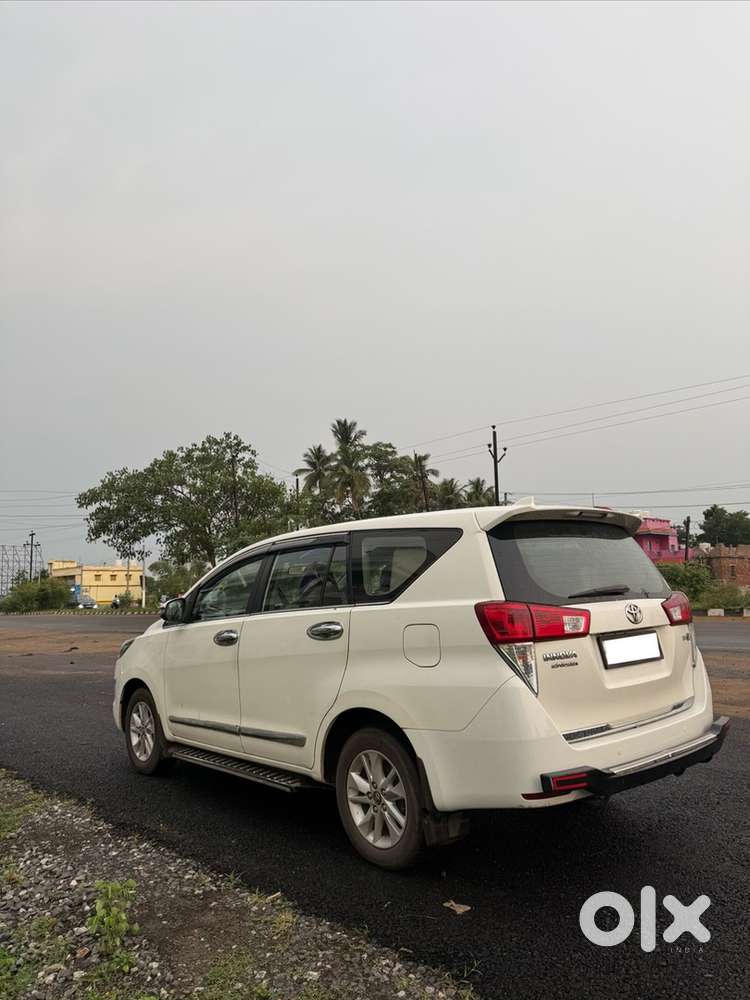 Toyota Innova Crysta 2018 Diesel Manual