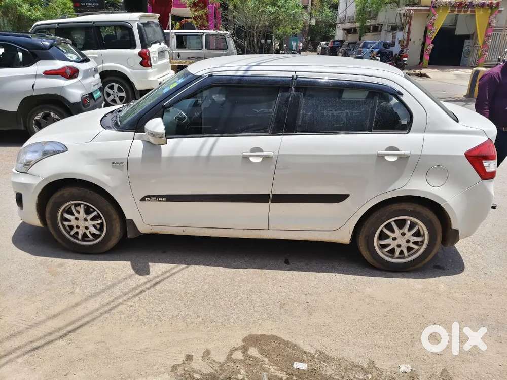 शोरूम कनङिशन कार