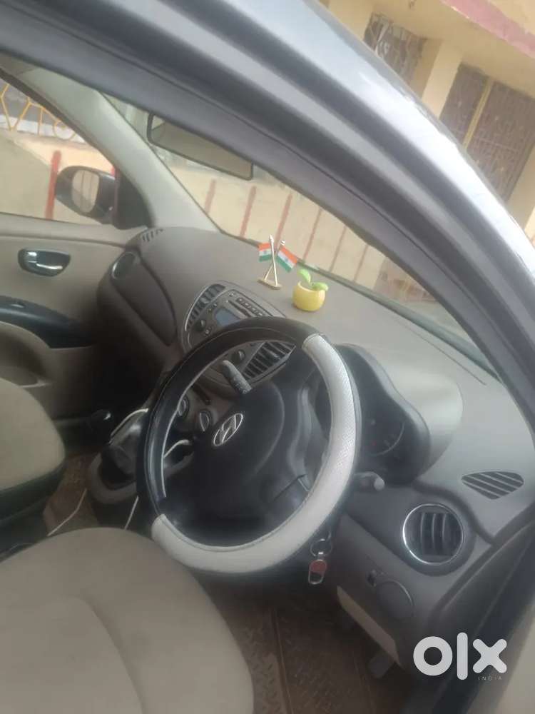 Hyundai I10 Sportz 2013 Petrol