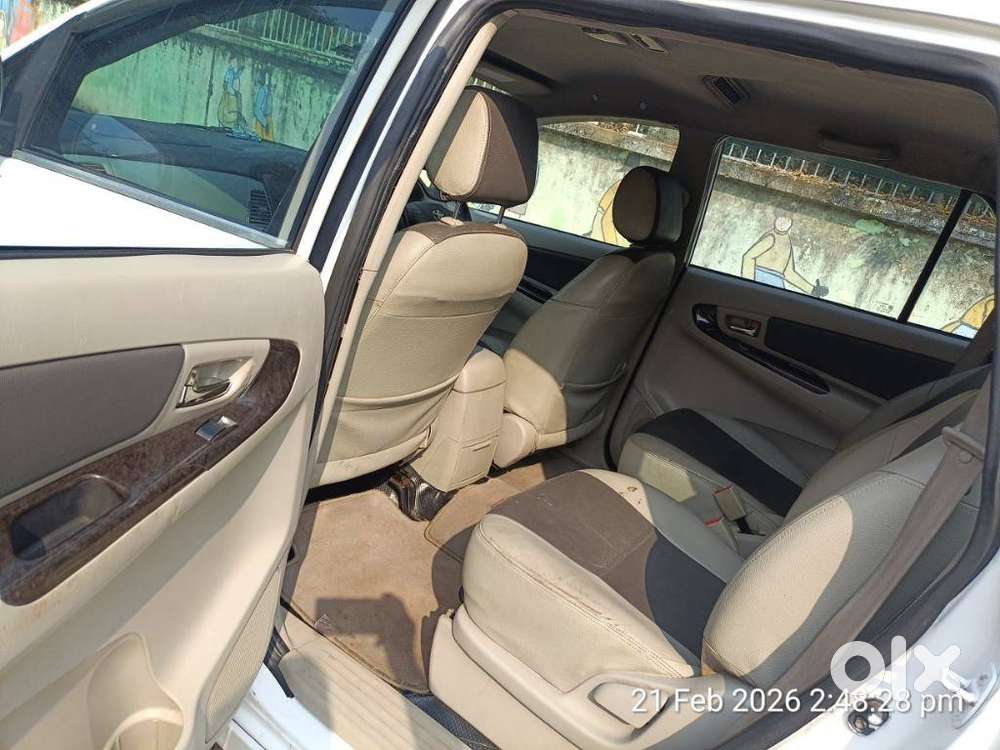 Toyota Innova 2.5 Z Diesel 7 Seater, 2014, Diesel