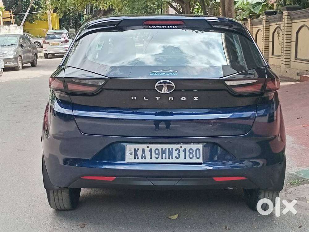 Tata Altroz 1.2 Xm Plus, 2023, Petrol
