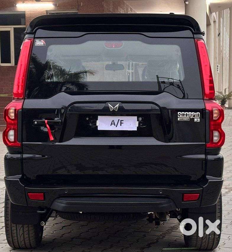 Mahindra Scorpio Classic, 2026, Diesel