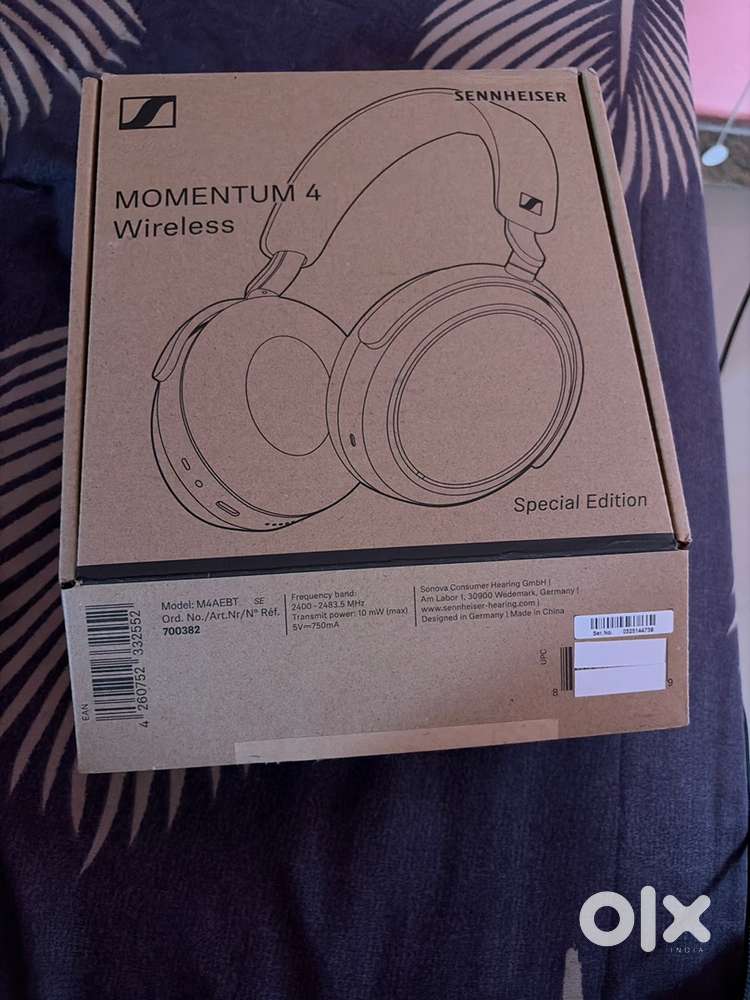 Sennheiser momentum 4 heahphones