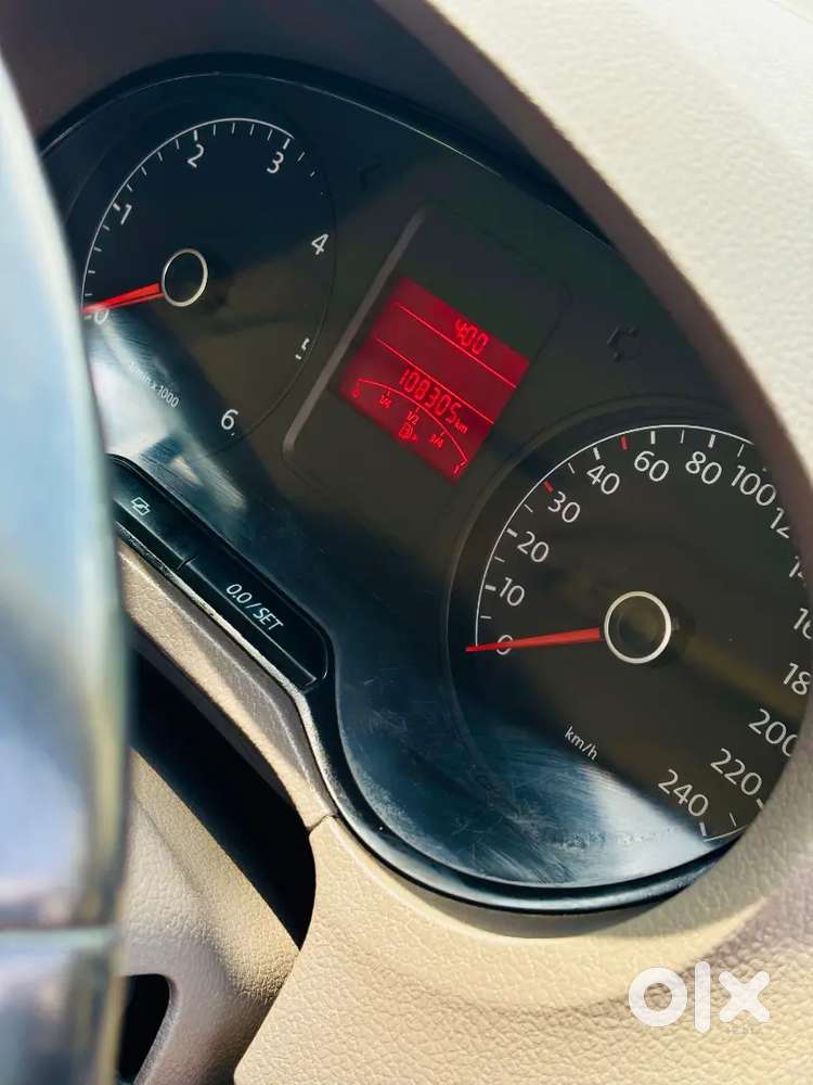 Volkswagen Vento 1.6 Tdi Highline Diesel – 2013 Model