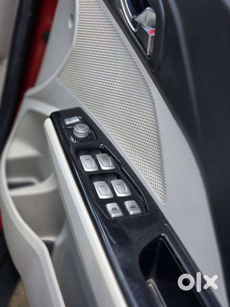 Mahindra Xuv300 W8 Option Diesel, 2021, Diesel