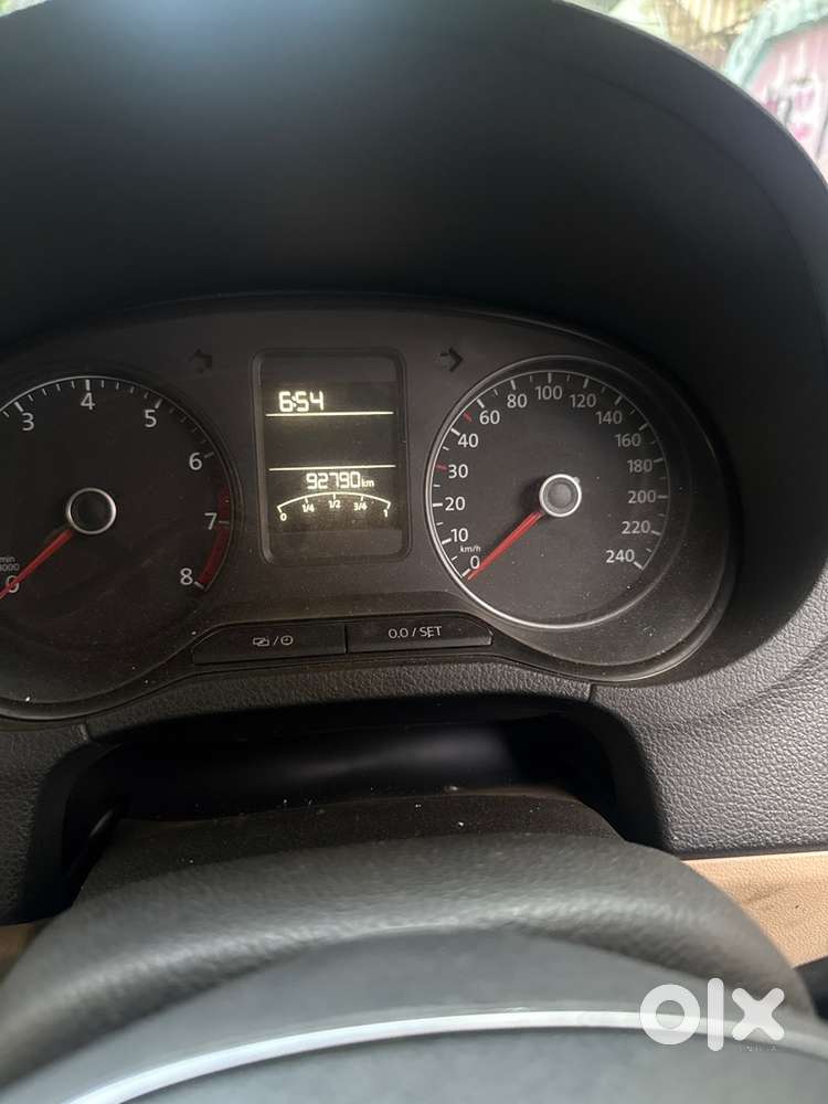 Volkswagen Polo Petrol Manual 2015