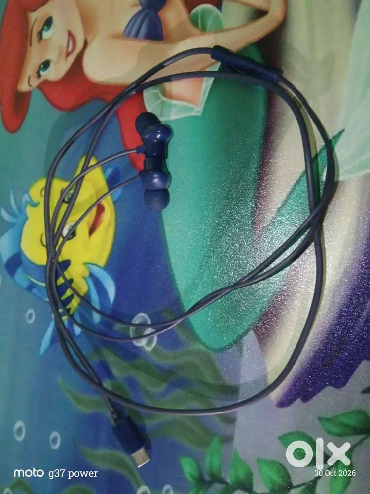 Ear phones