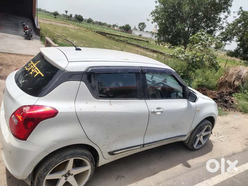Maruti Suzuki Swift 2021 Cng & Hybrids 65000 Km Driven With Alloy Whee