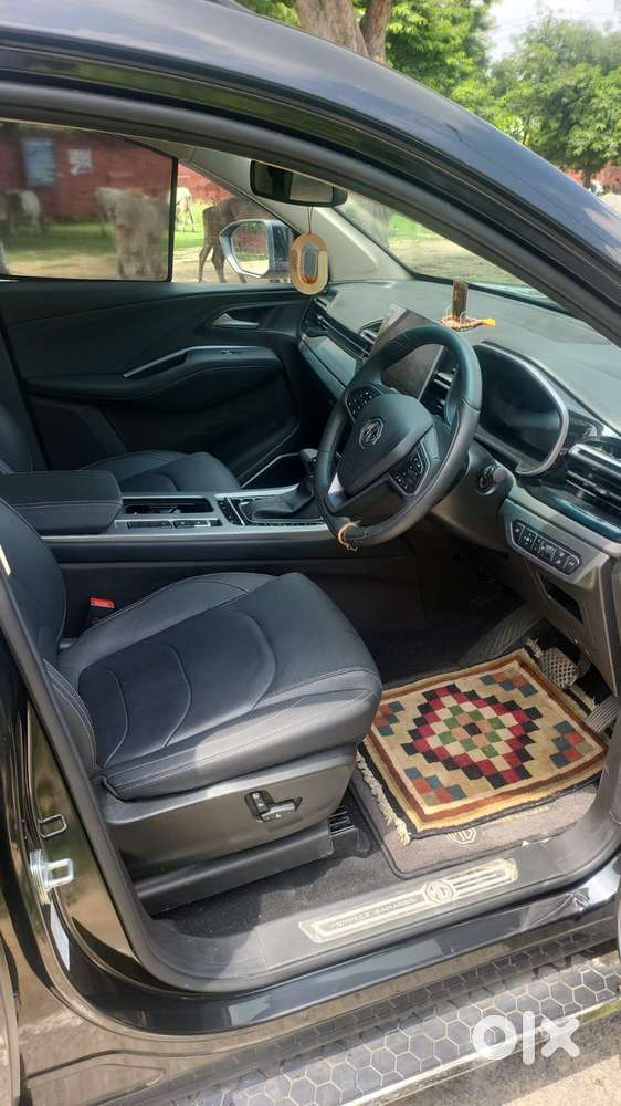 Mg Hector Blackstorm Cvt, 2025, Petrol