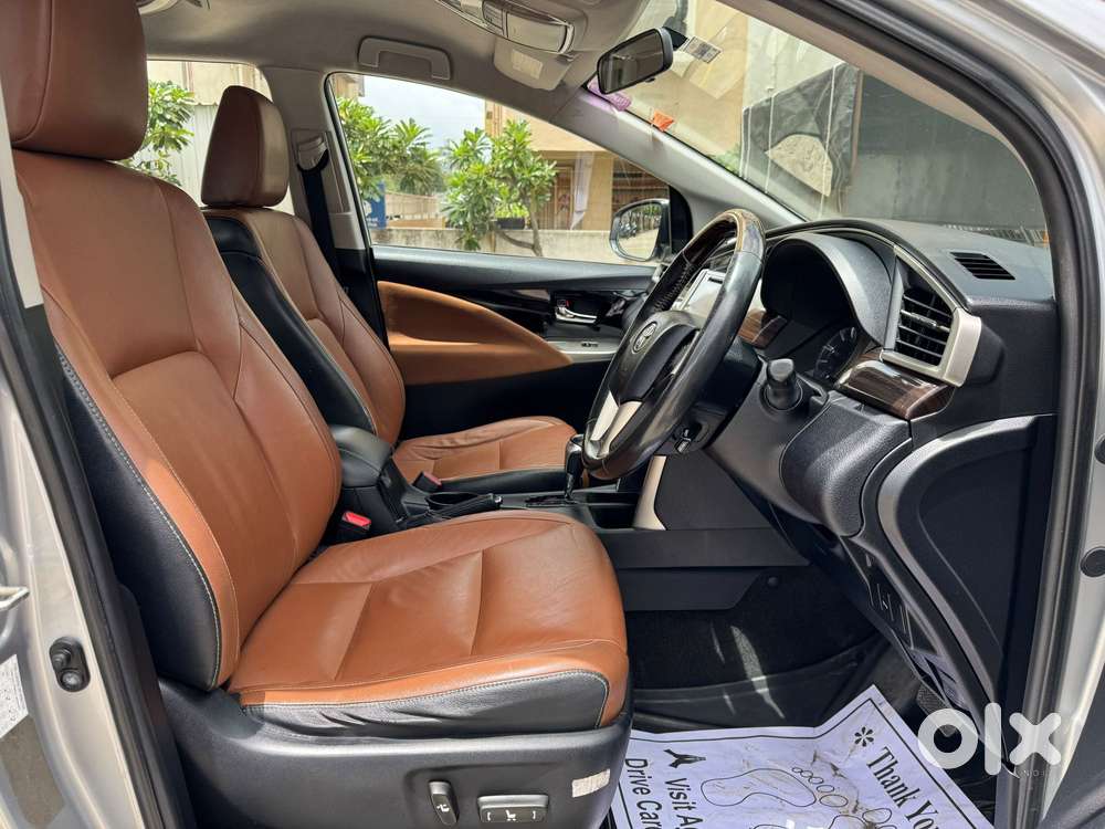 Toyota Innova Crysta 2.8z Automatic, 2016, Diesel