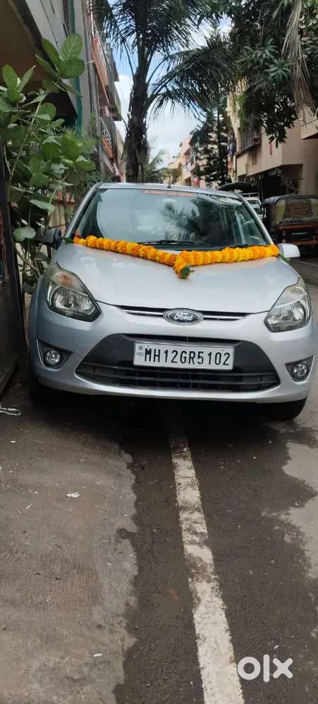 Ford Figo 1.2 Titanium Plus 2011