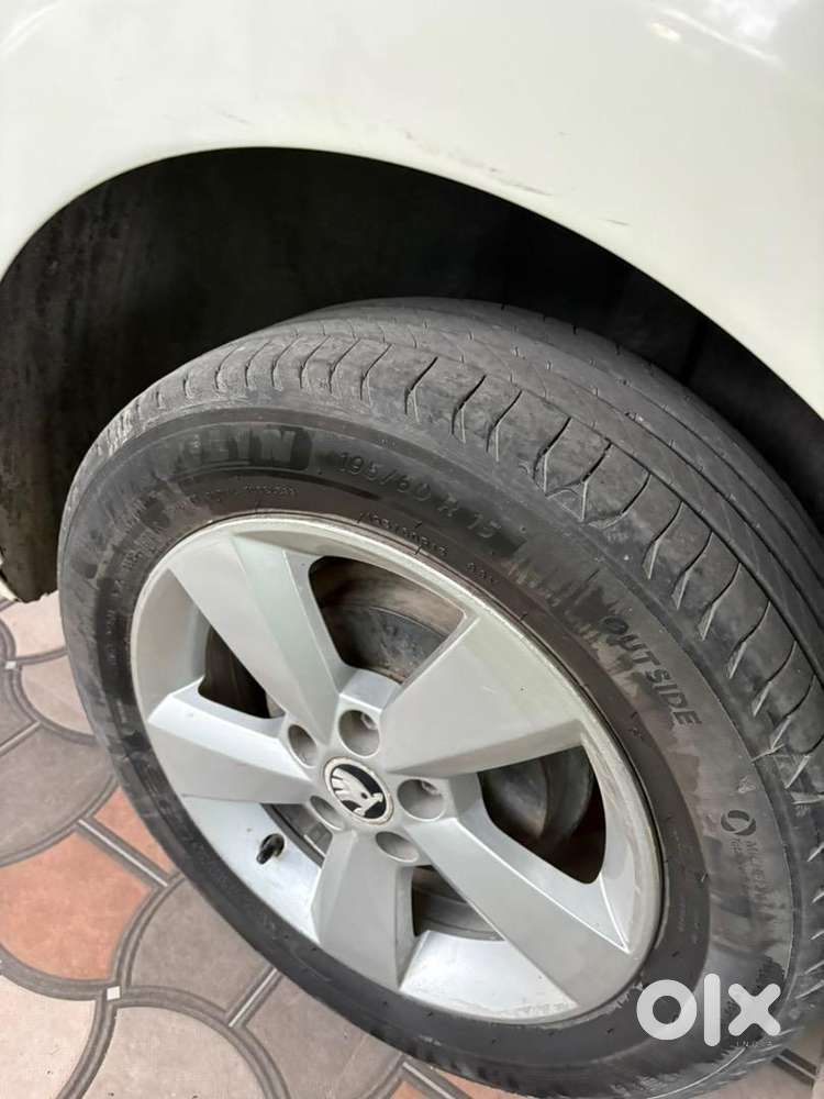 Skoda Rapid 2015
