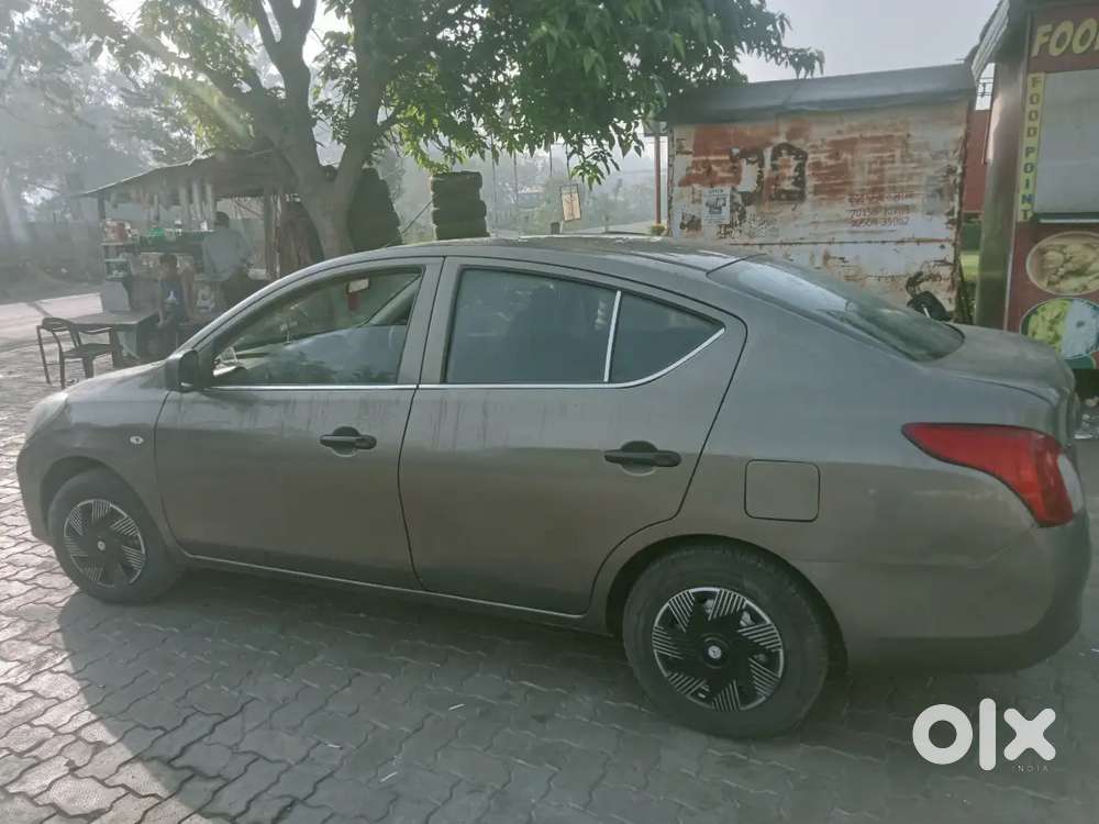 Nissan Sunny 2013 Petrol 82000 Km Driven