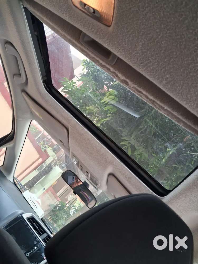 Sunroof Top End Well-maintained ,good Condition