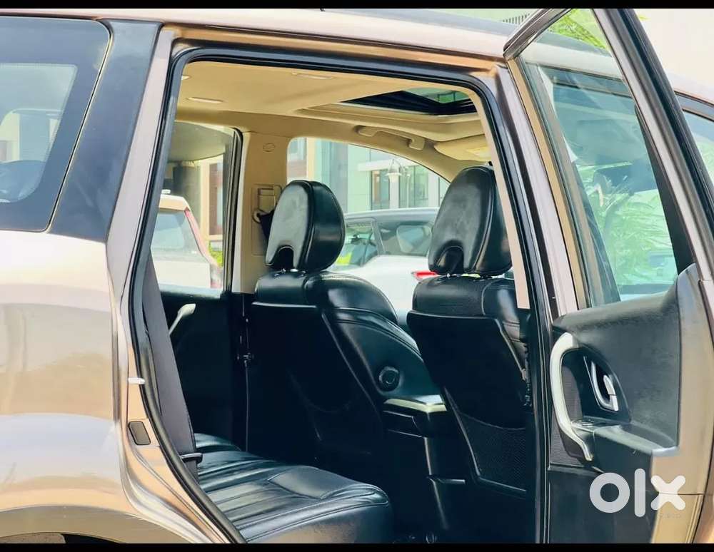 Mahindra Xuv500 At W10 Fwd, 2017, Diesel