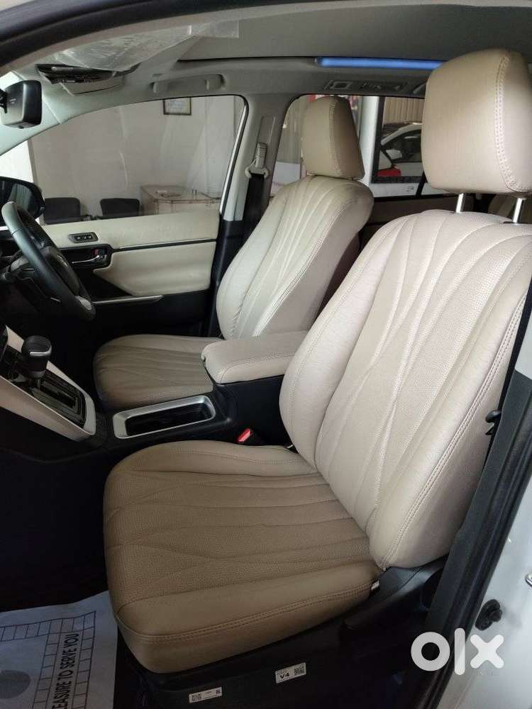 Toyota Innova Hycross ZX(O), 2025, Petrol