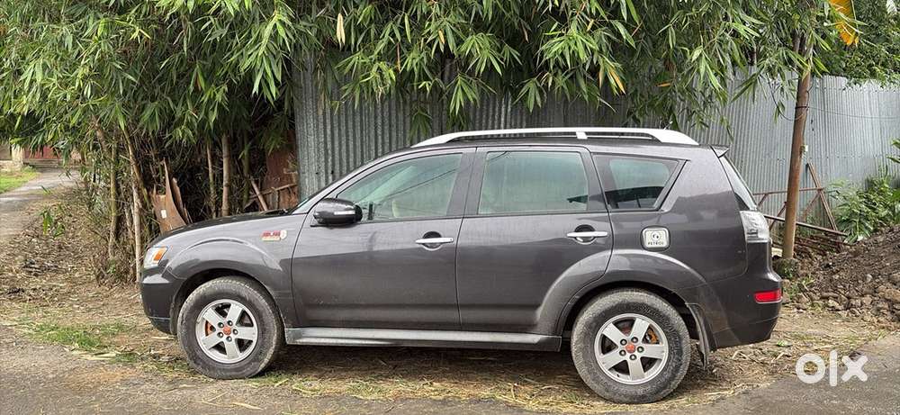 Mitsubishi Outlander 2011 Petrol Good Condition