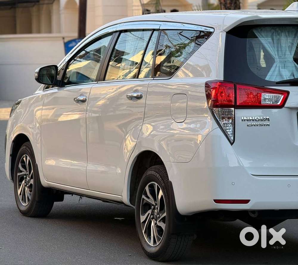Toyota Innova Crysta 2.4 V, 2023, Diesel