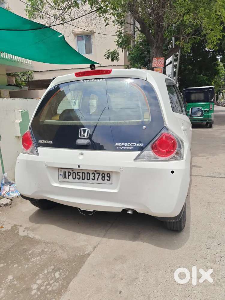 Honda Brio 2016