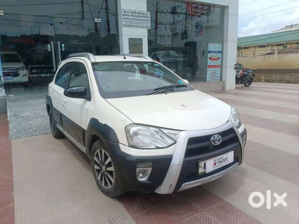 Toyota Etios Cross 1.2l G, 2015, Petrol