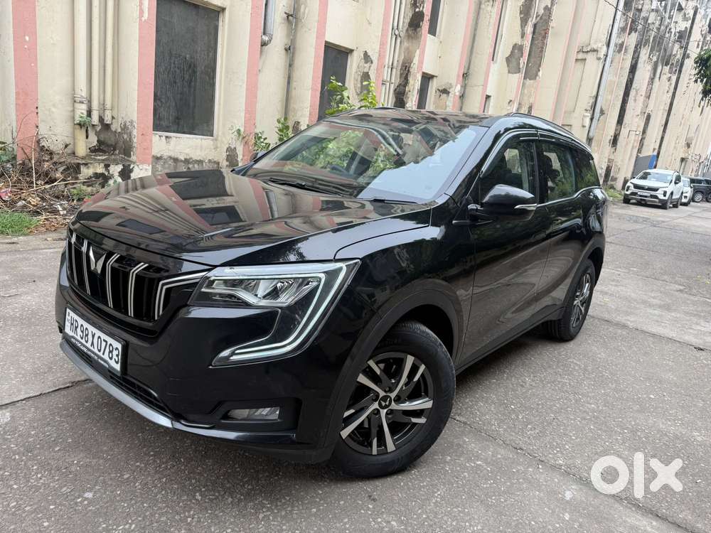 Mahindra Xuv700 2.0 Ax 5 Petrol At Str, 2025, Petrol