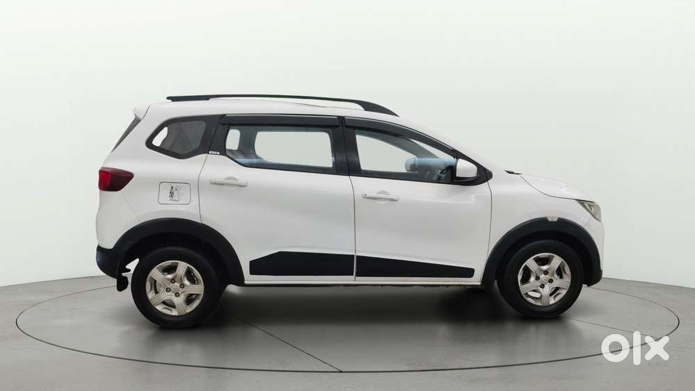 Renault Triber Rxz, 2019, Petrol