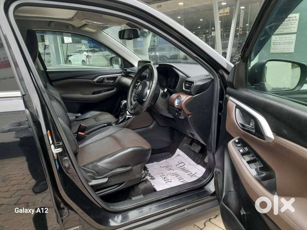 Toyota Urban Cruiser Hyryder 1.5 V Hybrid, 2024, Petrol