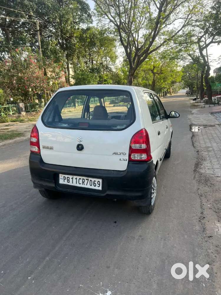 Maruti Suzuki Alto 2011 Petrol Manual